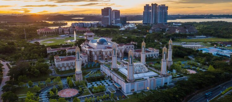 Malaysia goes big with manufacturing